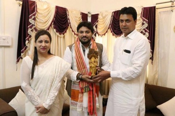 Babul Supriyo, Biplab Deb discussed party issues, Govt works
