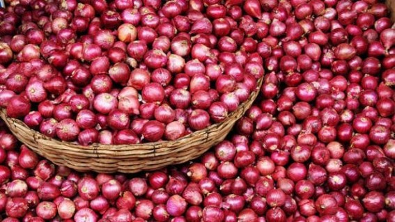 UP govt outlets to sell onions at controlled rates