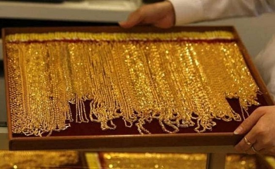 Slowdown dims Dhanteras cheer, gold sales dip Nationally 