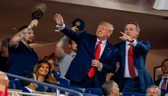 Trump 'booed' at baseball game