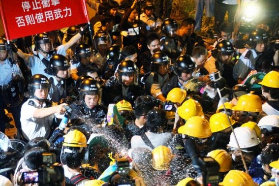 Police, protesters clash in Hong Kong