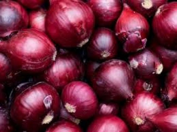 Onion prices crossed Rs. 100 