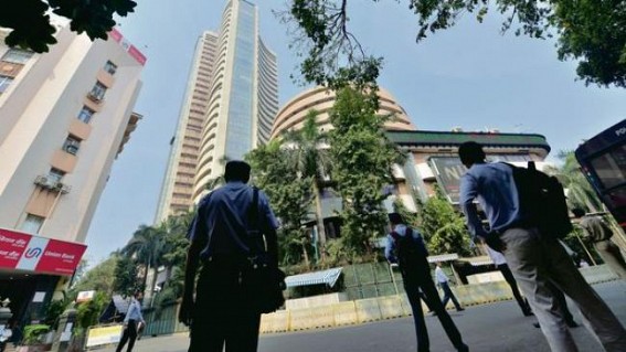 Sensex, Nifty end lower after hitting record high