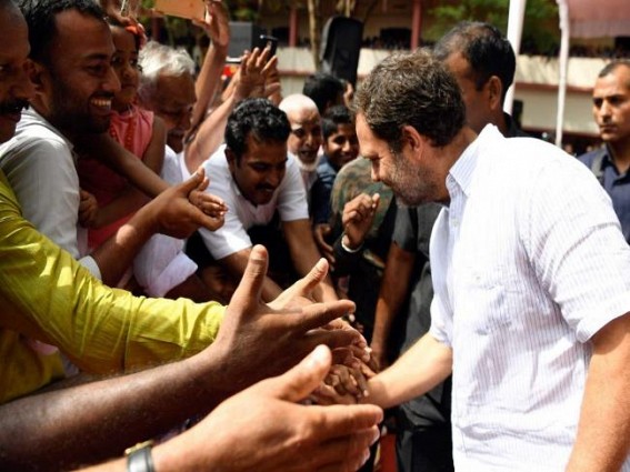 Rahul visits family of girl who died of snakebite in Wayanad