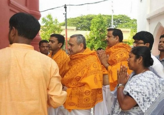 The Poll Vampire : After â€˜cheatingâ€™ in Election, West Tripura MP candidate prayed for winning