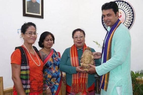 Member of National Commission for Women met Tripura CM