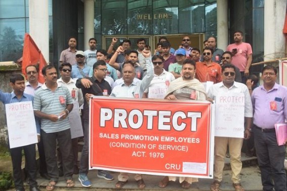 Protest staged demanding â€˜protectionâ€™ of Sales Promotion Employees-Condition of Service, Act 1976