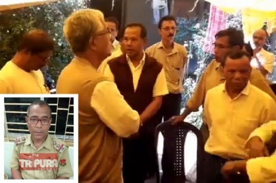 Ex-CM Manik Sarkar visited Drug-mafia led slain Police officer Durga Chandra Hrangkhawlâ€™s home 