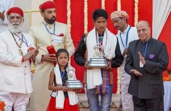 Tripura's brave-man Swapan Debbarma awarded at Rajasthan for humanitarian-courage