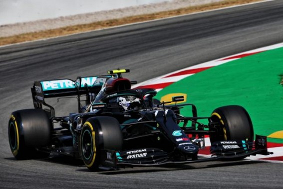 Bottas pips Hamilton in first practice of Spanish GP