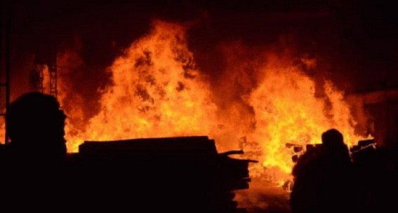 Major fire in a Delhi factory, many feared trapped