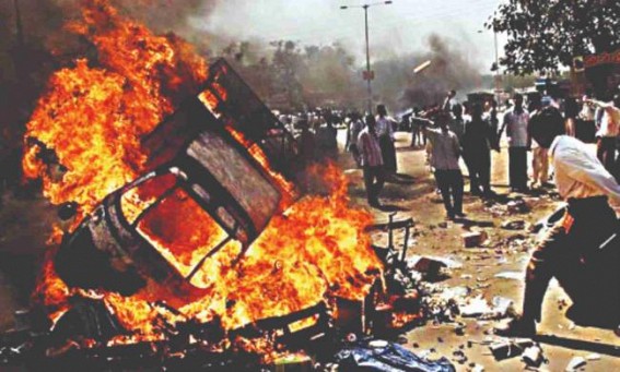 Supreme Court grants bails of 15 convicts in Gujarat riot case 