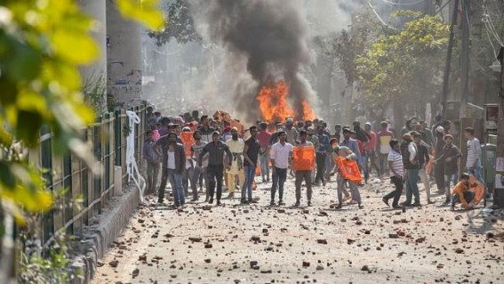 Delhi : Jaffrabad violence claims 4 lives, over 50 injured