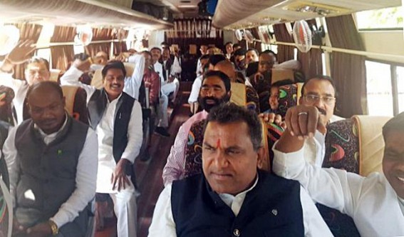 BJP, Congress MLAs clash at Bhopal airport
