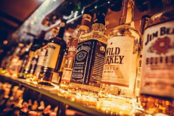 States should press Centre for opening of liquor sale: Liquor Industry 