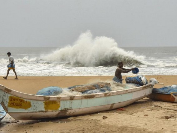 Bengal evacuates people in coastal areas as Amphan intensifies