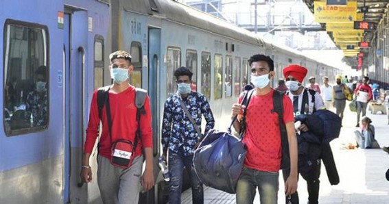 Migrant workers going back on trains vow not to return