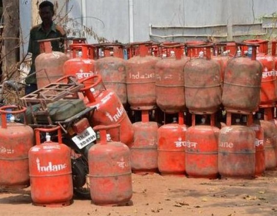 No DBT on subsidised LPG for 3 months due to favourable oil market