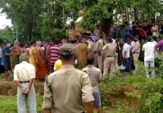 Villagers stopped Medical team in Rajpur Village from entering the village for survey 