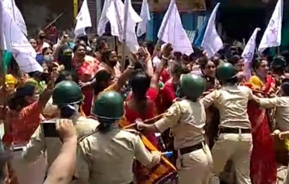 Tussle between Police and Agitators in Belonia in CPI-M's protest
