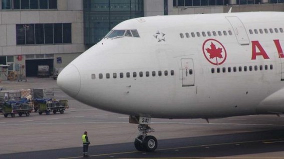 Nearly 1,000 flights in Canada carried Covid-19 cases since Feb