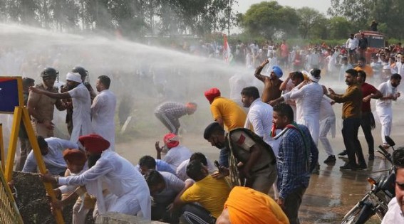 Youth Congress protesters stopped on Haryana border