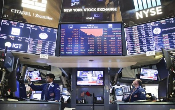 US stocks rise as Wall Street eyes stimulus