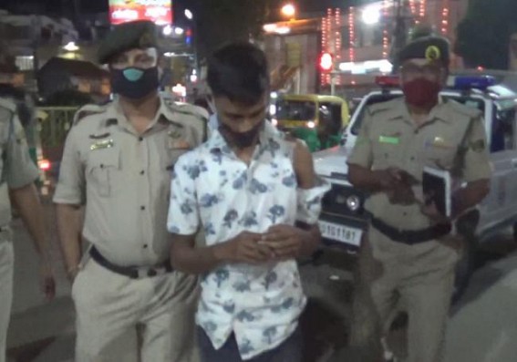 One thief was caught red-handed by public while snatching mobile from a woman in Agartala