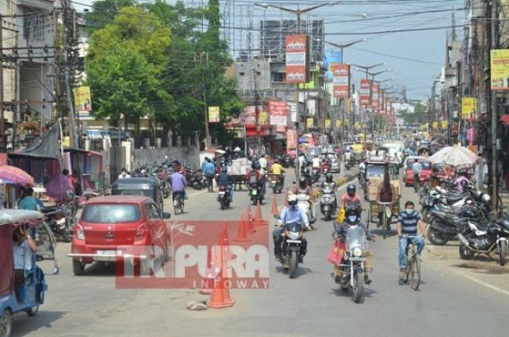 Busy roads in Office hours, as Tripura Govt offices started functioning from Monday