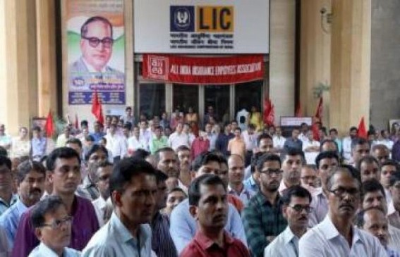 LIC employees to form stir against BJP Govtâ€™s Corporate â€˜Lobbyismâ€™