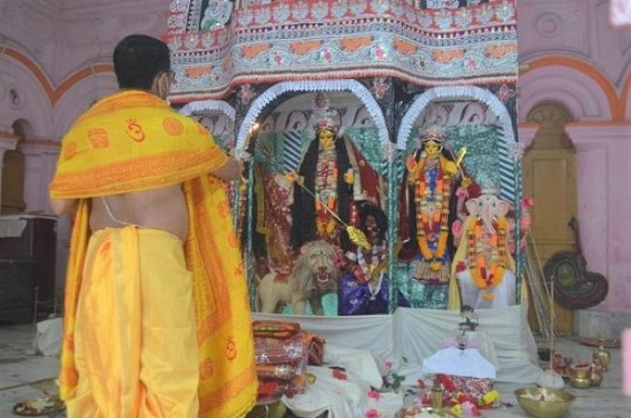 Maha Astami Puja starts at Agartala Durga Bari : Devotees Offered 'Prayers' on the auspicious occasion 
