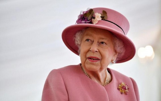 Think about others: Queen urges people to get vaccine shots