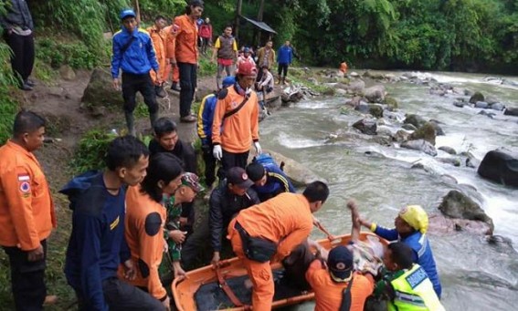 26 killed, dozens injured after bus plunges into ravine in Indonesia