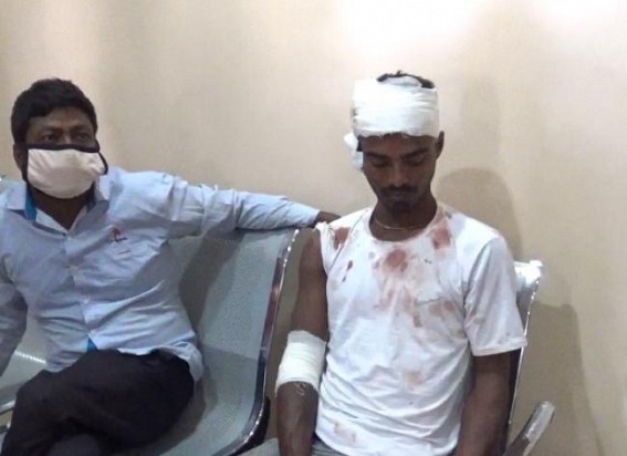 Police Brutality in Curfew : 2 Civilians beaten up mercilessly by Maharajganj Bazar police for not wearing a helmet 