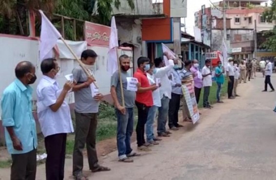 Belonia : Four left organisations staged protest against â€˜Deterioration of law and orderâ€™ in the state 