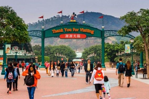 Number of visitors to HK remains low