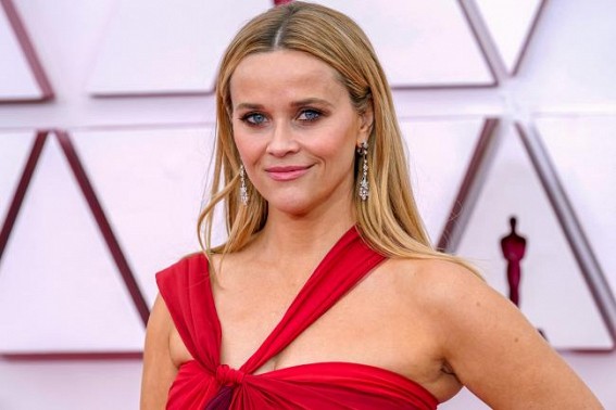 Reese Witherspoon was 'completely obsessed' with Drew Barrymore