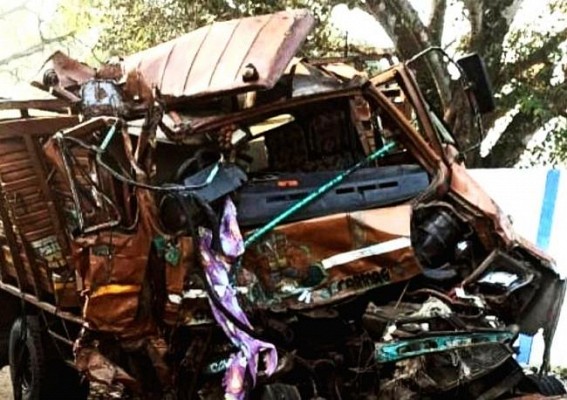 18 killed in Bengal road accident; Shah, Guv condole deaths
