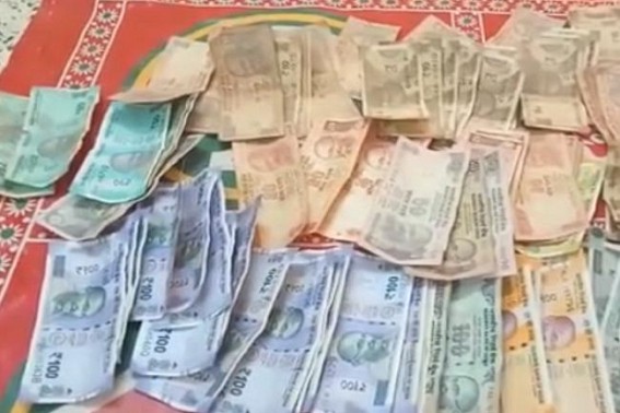 Police arrested 3 gamblers including gambling items in Rabindranagar Bazar area