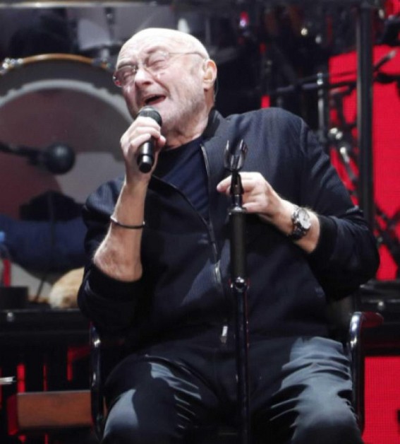 Phil Collins touring after 14 years, can barely hold a drumstick