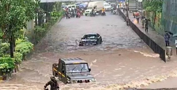 As Maha floodwaters recede, 213 dead, over 53K homeless