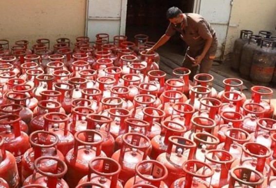 After petrol & diesel, consumers face cooking gas price rise