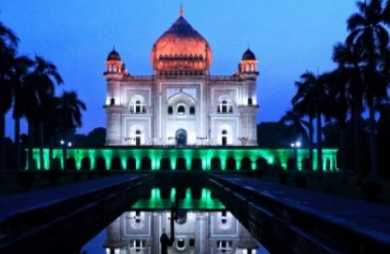 I-Day: Delhi dips in patriotic ardour, tricolur lights up iconic buildings