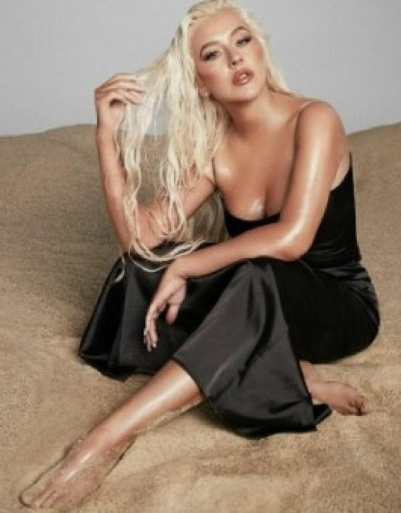 Christina Aguilera: I had to fight to keep my last name