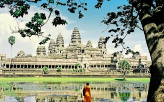 Cambodia's famed Angkor welcomes 287,454 int'l tourists in 2022