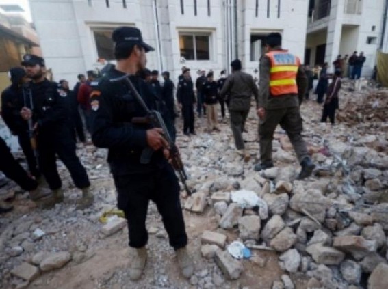 2 killed, 3 injured in bomb blast in Pakistan