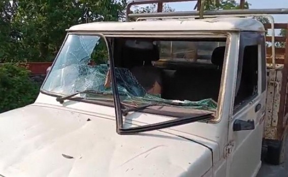 BJP, Tipra Motha clash erupts Tension in Takarjala ! BJP, Tipra Motha clash erupts Tension in Takarjala !