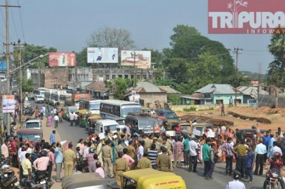 BJMM staged road blockade protesting against the increasing incidence of assaults on women