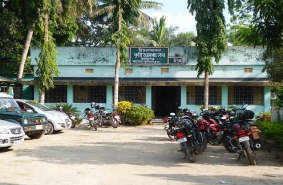 Kamalpur: Farmers deprived of free fertilizers and pesticides: Store-keeper sold materials in open market