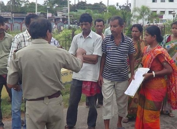 Resentment brewed after civilians snatched police file